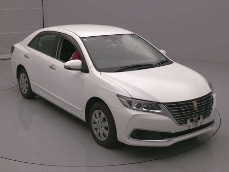 TOYOTA / PREMIO