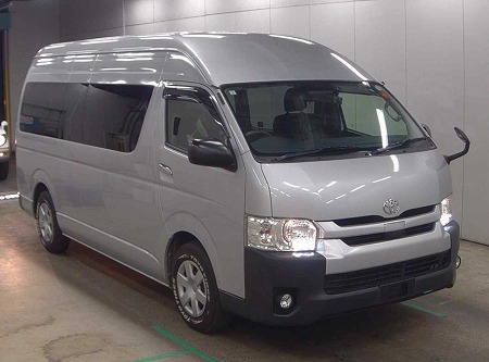 TOYOTA / HIACE COMMUTER