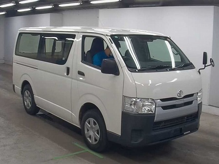TOYOTA / HIACE