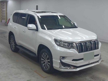Japanese used car Ref# 1582871 TOYOTA / LAND CRUISER PRADO