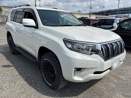 Japanese used car Ref# 1583869 TOYOTA / LAND CRUISER PRADO