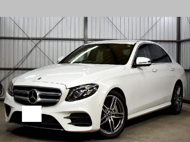 MERCEDES BENZ / MERCEDES BENZ E class sedan