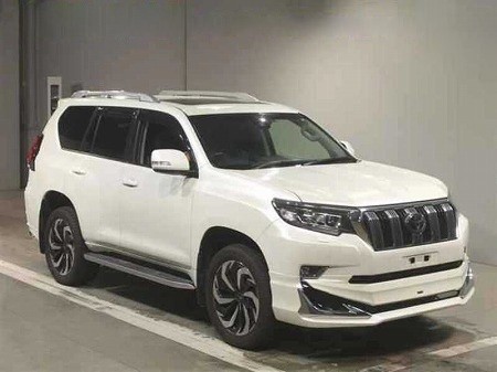 Japanese used car Ref# 1586360 TOYOTA / LAND CRUISER PRADO