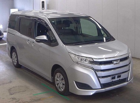 TOYOTA / NOAH