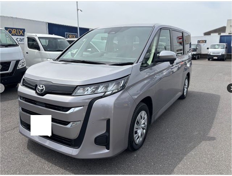 TOYOTA / NOAH