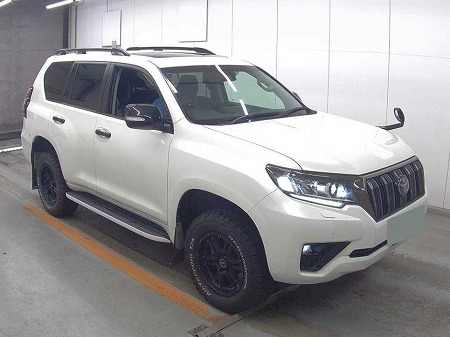 Japanese used car Ref# 1613540 TOYOTA / LAND CRUISER PRADO