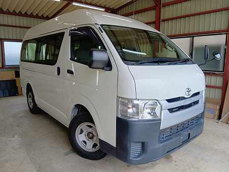 TOYOTA / HIACE AMBULANCE 