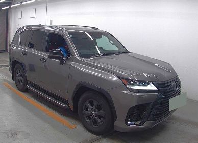 LEXUS / LX600