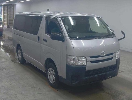 TOYOTA / HIACE