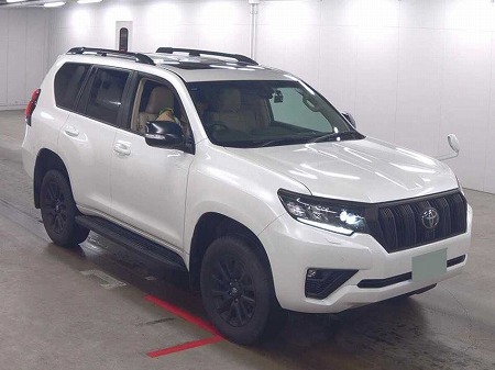 Japanese used car Ref# 1632331 TOYOTA / LAND CRUISER PRADO