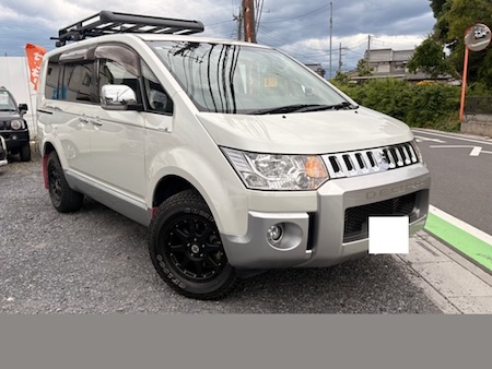 MITSUBISHI / DELICA D5