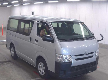 TOYOTA / HIACE