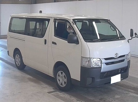 TOYOTA / HIACE