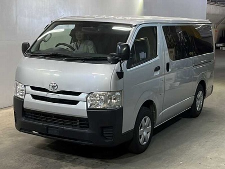 TOYOTA / HIACE