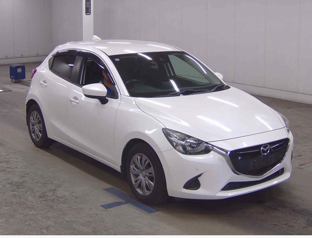 MAZDA / DEMIO