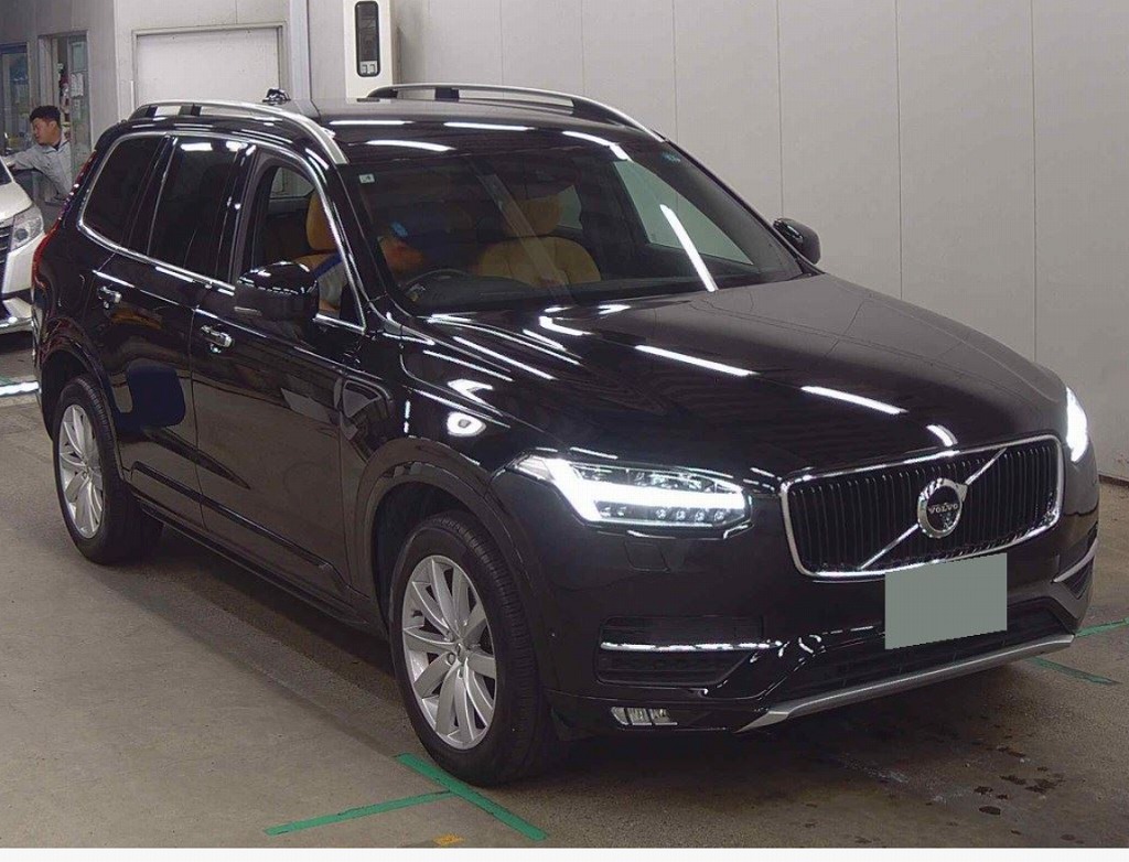 VOLVO / XC90