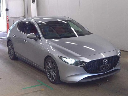 Japanese used car Ref# 1667801 MAZDA / MAZDA3 FASTBACK
