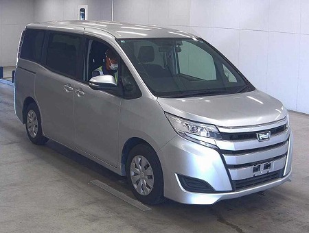TOYOTA / NOAH