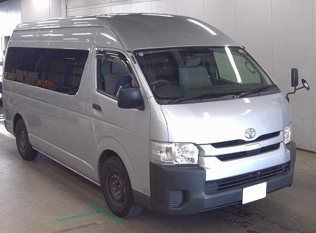 TOYOTA / HIACE COMMUTER