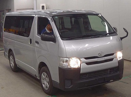 TOYOTA / HIACE