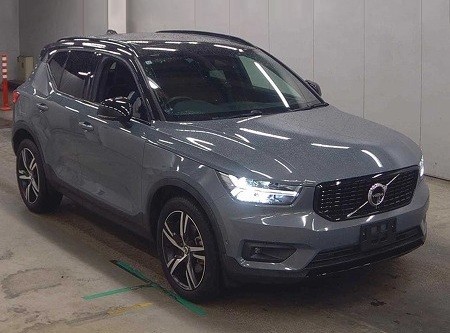 VOLVO / XC40