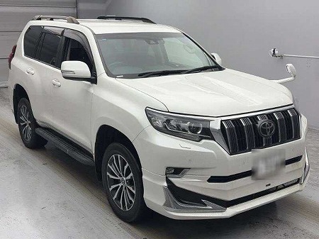 Japanese used car Ref# 1688728 TOYOTA / LAND CRUISER PRADO