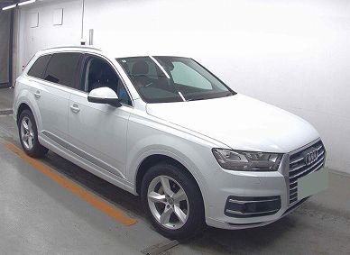 AUDI / Q7
