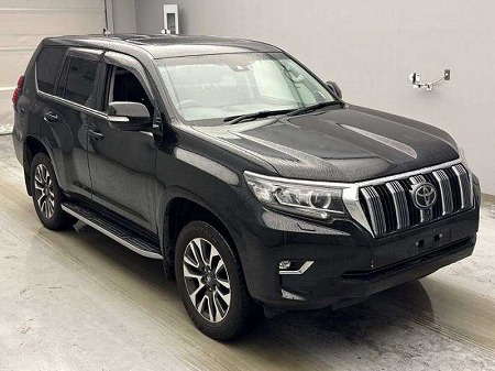 Japanese used car Ref# 1703683 TOYOTA / LAND CRUISER PRADO