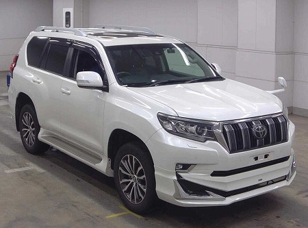 Japanese used car Ref# 1704987 TOYOTA / LAND CRUISER PRADO