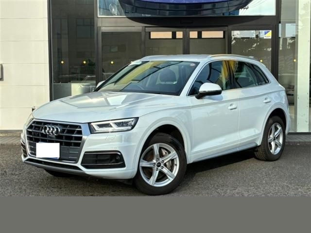 AUDI / AUDI Q5