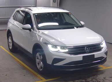 VOLKSWAGEN / TIGUAN
