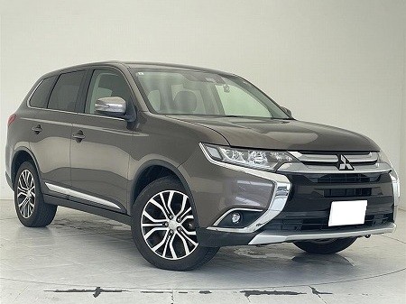 Japanese used car Ref# 1718227 MITSUBISHI / OUTLANDER