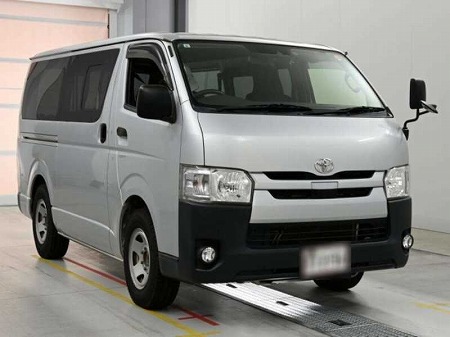 TOYOTA / HIACE