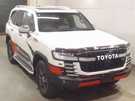 Japanese used car Ref# 1722592 TOYOTA / LAND CRUISER