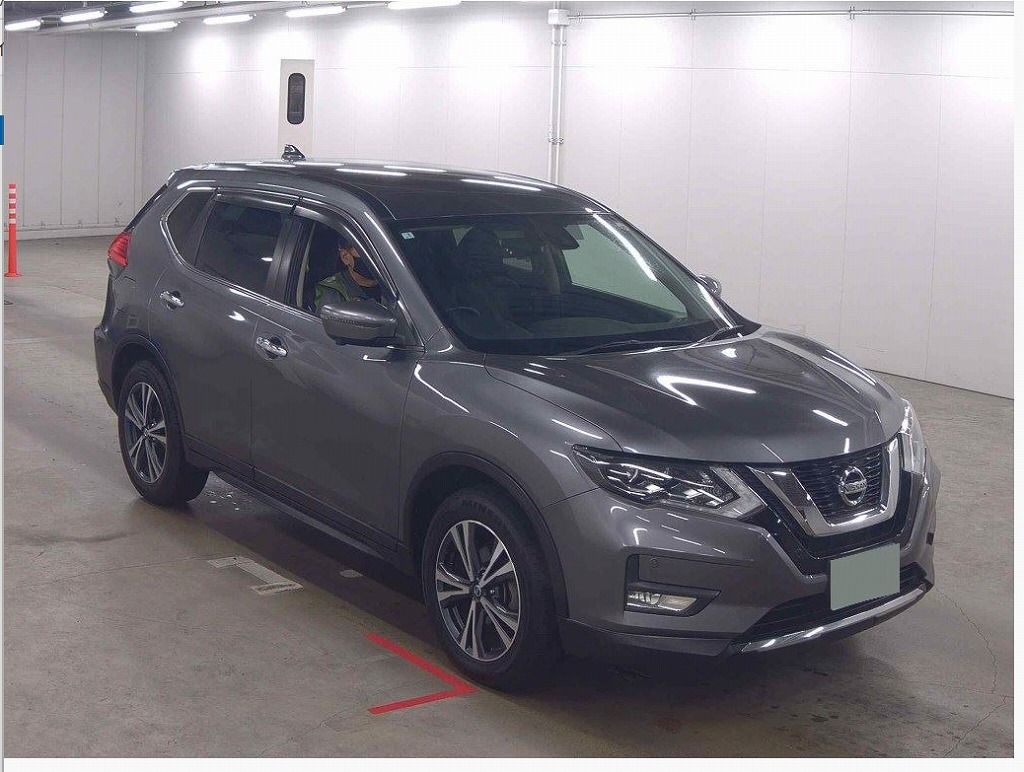 Japanese used car Ref# 1735376 NISSAN / X-TRAIL