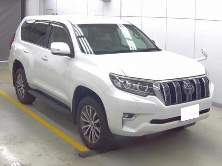 Japanese used car Ref# 1735482 TOYOTA / LAND CRUISER PRADO