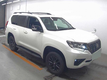 Japanese used car Ref# 1736652 TOYOTA / LAND CRUISER PRADO