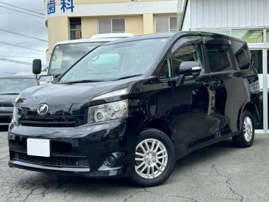 TOYOTA / VOXY