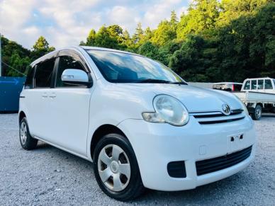 TOYOTA / SIENTA