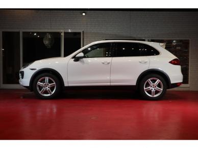 PORSCHE / CAYENNE