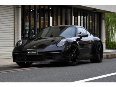 PORSCHE / 911
