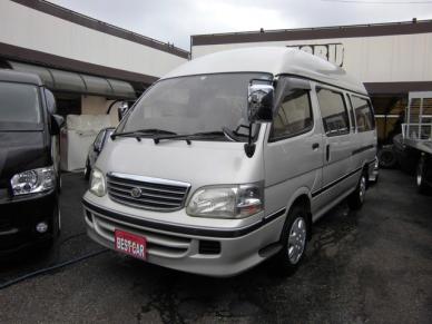 TOYOTA / ハイエース