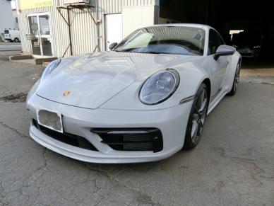 PORSCHE / 911