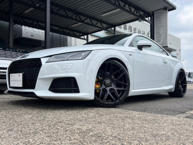 AUDI / TTクーペ