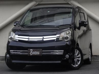 TOYOTA / NOAH